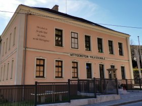 Wittgenstein Volksschule, © Wiener Alpen in Niederösterreich - Wechsel