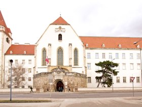 Militärakademie, © Wiener Alpen in Niederösterreich - Wiener Neustadt