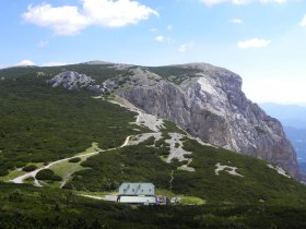 Blick auf die Neue Seehütte, © ©Wiener Alpen, Foto: www.eva-gruber.at