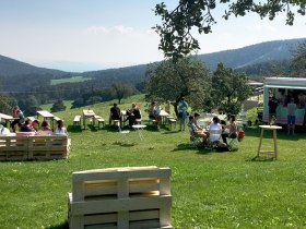 Entspannen auf der Wiese - mach' ein Päuschen!, © Päuschen