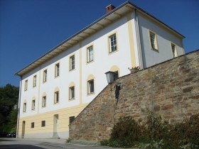 Wohnhaus, ehemalige Schule, © ©Hundsstern