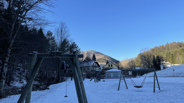 Spielplatz Karnerwirt, © Wiener Alpen/Katharina Lechner