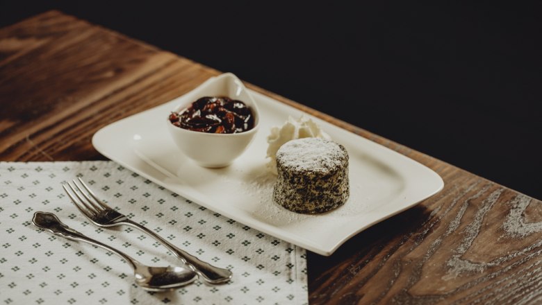 Dessert: Mohnkuchen, © Niederösterreich Werbung/Sophie Menegaldo