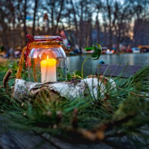 Adventmarkt in Aspang am Teich , © Wiener Alpen/Kremsl