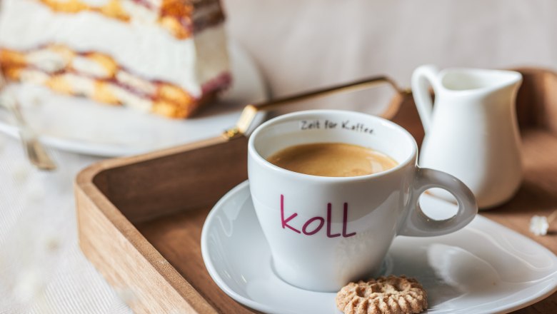 Kaffee mit Mehlspeise, © Koll GmbH