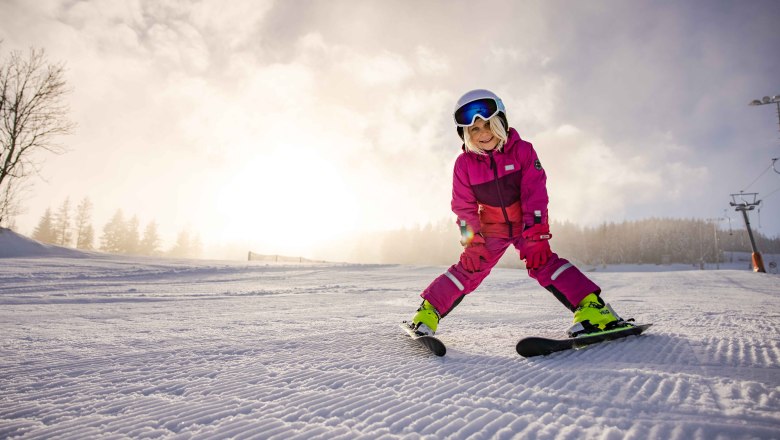 Skiing fun for the little ones in the family ski area St. Corona am Wechsel , © Wiener Alpen/Erlebnisarena St.Corona am Wechsel