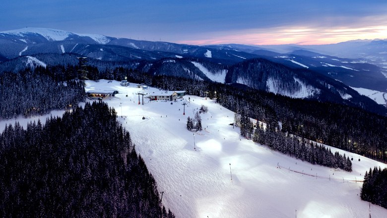 Világbajnokságra is alkalmas kivilágított pálya Semmeringen , © Zauberberg Semmering