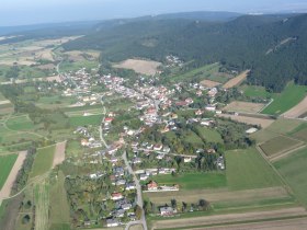 Winzendorf Rundwanderweg 5, Durch die Weinberge nach Muthmannsdorf, © Wiener Alpen in Niederösterreich - Schneeberg Hohe Wand