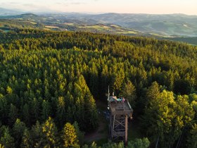 Aussichtswarte am Hutwisch, © Wiener Alpen in Niederösterreich - Bad Schönau