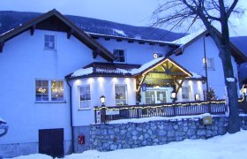 Gasthof Zwinz zum Schneeberg im Winter, © Martin Zwinz