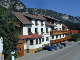 Gasthof Mohr Spanferkelwirt (Copyright: Gasthof Mohr Spanferkelwirt, Foto Herbert Stickler), © Wiener Alpen in Niederösterreich