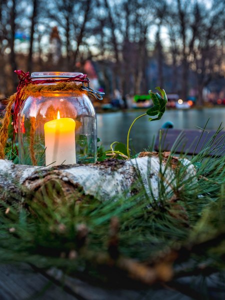 Adventmarkt in Aspang am Teich , © Wiener Alpen/Kremsl