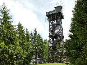 Aussichtswarte am Hutwisch, © Marktgemeinde Hochneukirchen-Gschaidt / Zwickl