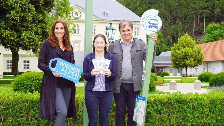 Team RUFbus mit Mariella Klement-Kapeller, © Wiener Alpen