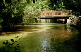 Brücke über den Fluss Piesting, © IG der Gemeinden des Piestingtals