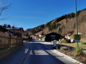 Zurück in den Ort Trattenbach, © Wiener Alpen in Niederösterreich - Wechsel