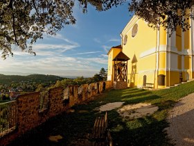 Blickplatz Bergkirche Pitten, © Wiener Alpen in Niederösterreich