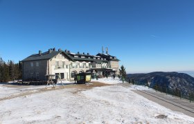 Raxalm Berggasthof im Winter, © Scharfegger´s Raxalpen Resort