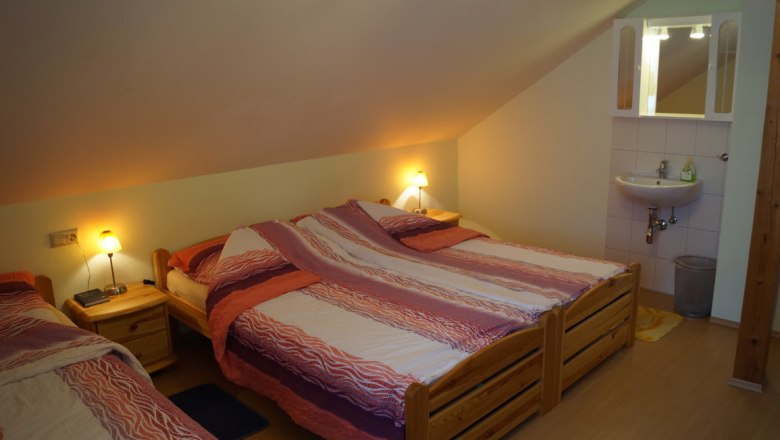 Fichtenzimmer mit 3-4 Betten, © Reep