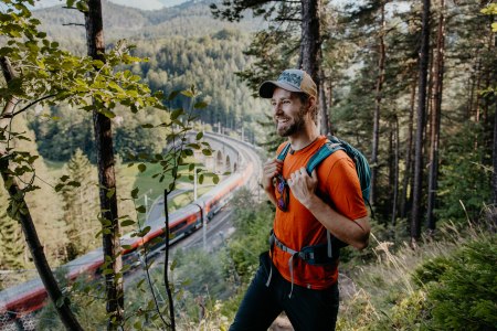 Unterwegs am Bahnwanderweg Semmering., © Nicole Seiser