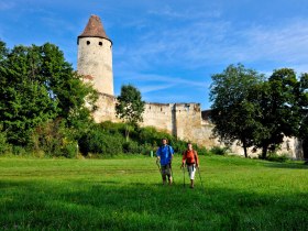 Burg Seebenstein (Copyright: POV), © Wiener Alpen in Niederösterreich